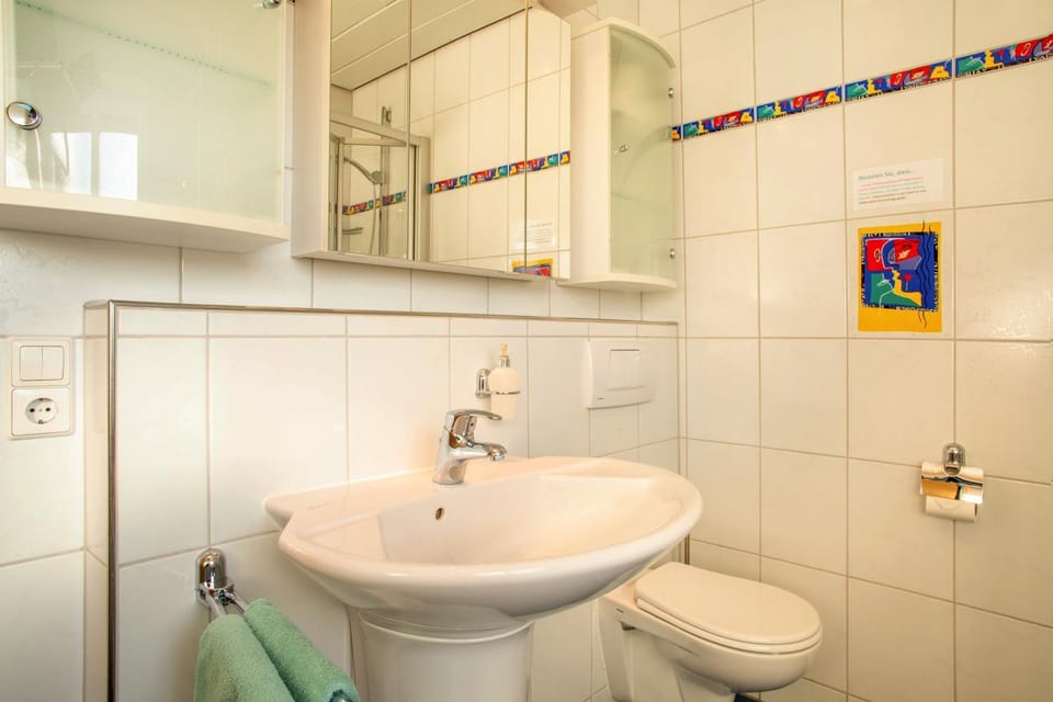 Bathroom, Living room