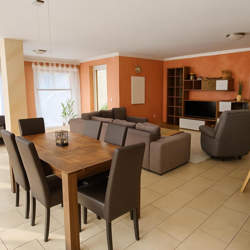 Living room, Seating area, Dining area