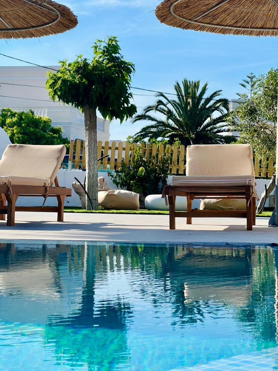 Santorini Villatzio Suites House in Mesaria