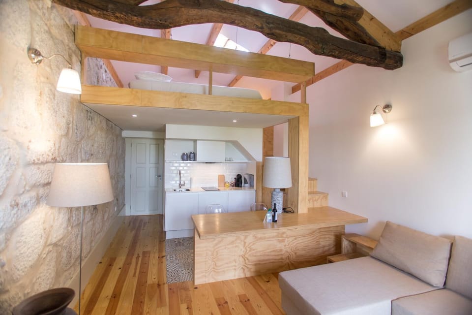 Kitchen or kitchenette, Seating area, Dining area