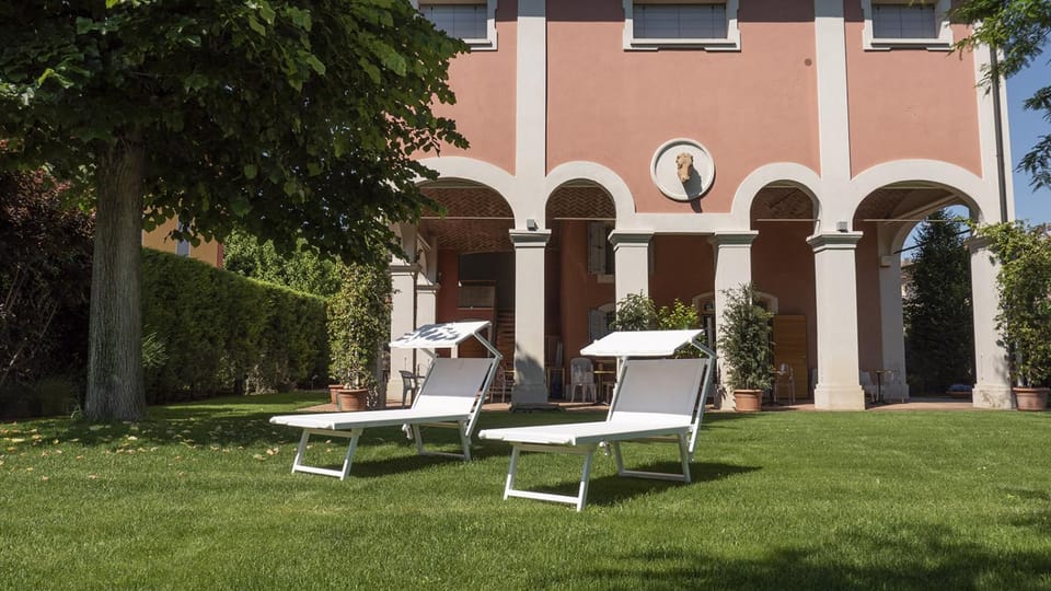 Property building, Garden