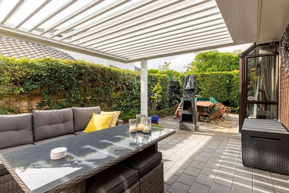 Patio, Day, Garden, Balcony/Terrace, Garden view