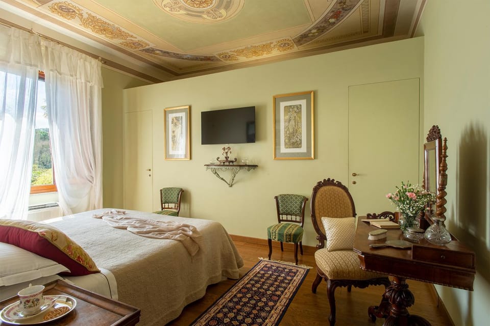 Bed, Photo of the whole room, Decorative detail, Bedroom, furniture