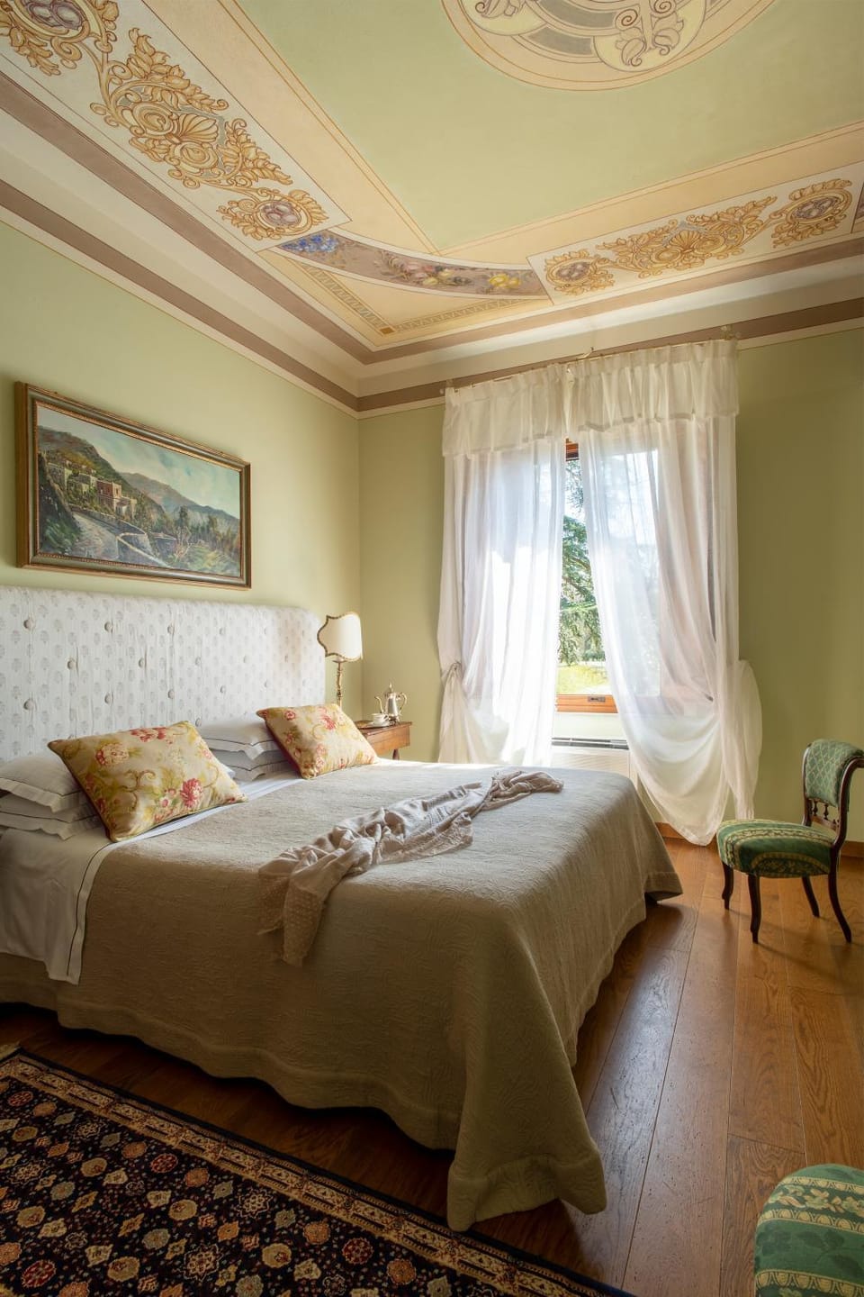 Bed, Photo of the whole room, Decorative detail, Bedroom, furniture