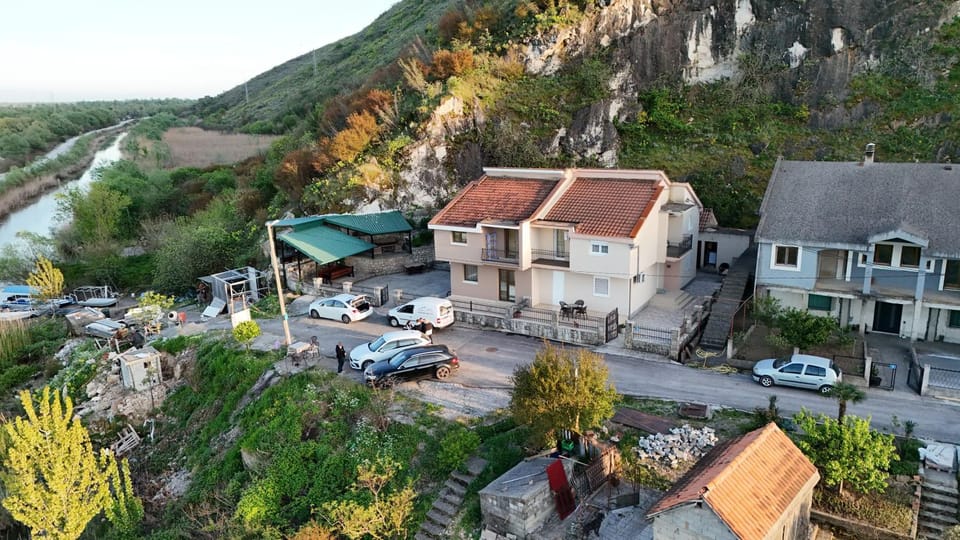 Luxury House Petrovic - Vranjina Skadar Lake Villa in Podgorica Municipality, Montenegro