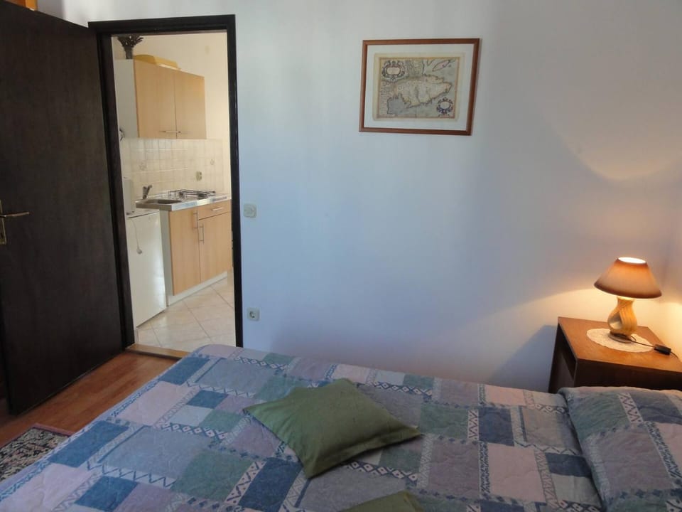 Apartment for 2, Sinisa in Banjole Apartment in Banjole