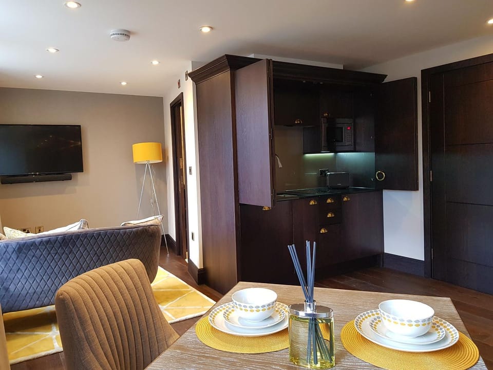 Communal lounge/ TV room, Living room