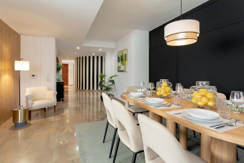 Food and drinks, Dining area