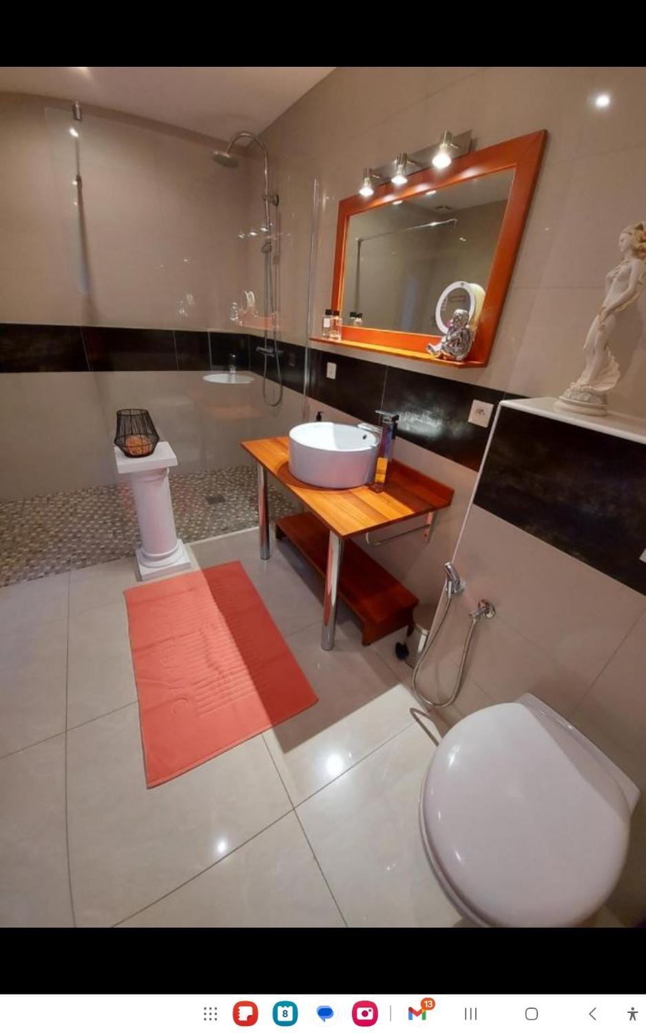 Les Suites de Véronique, chez Véronique Olive Bed and Breakfast in Saint-Pair-sur-Mer