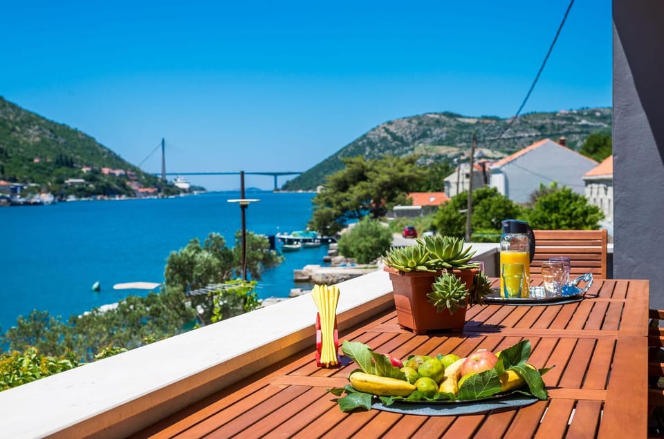 Balcony/Terrace, Seating area, Sea view