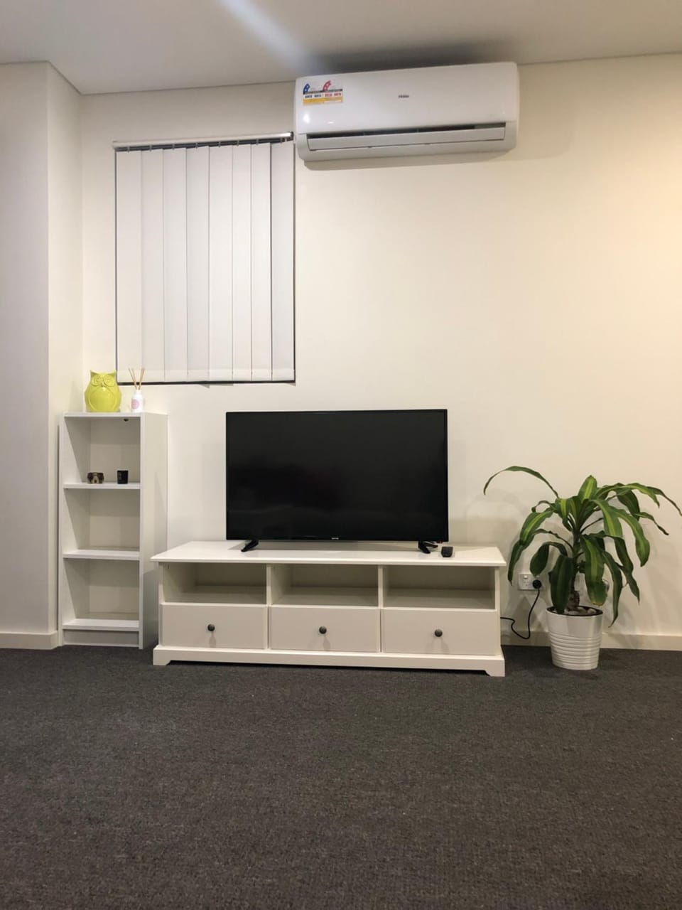 Modern APT in Liverpool CBD Apartment in Sydney