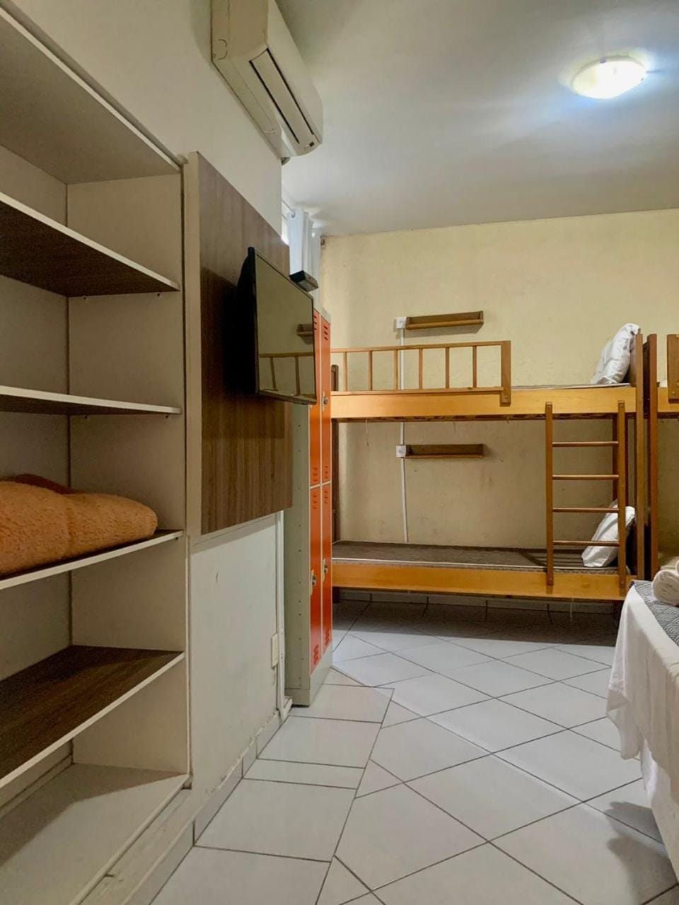 Bed, Bedroom, bunk bed