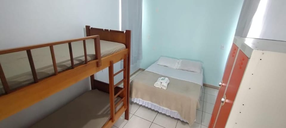 Bed, Photo of the whole room, bunk bed