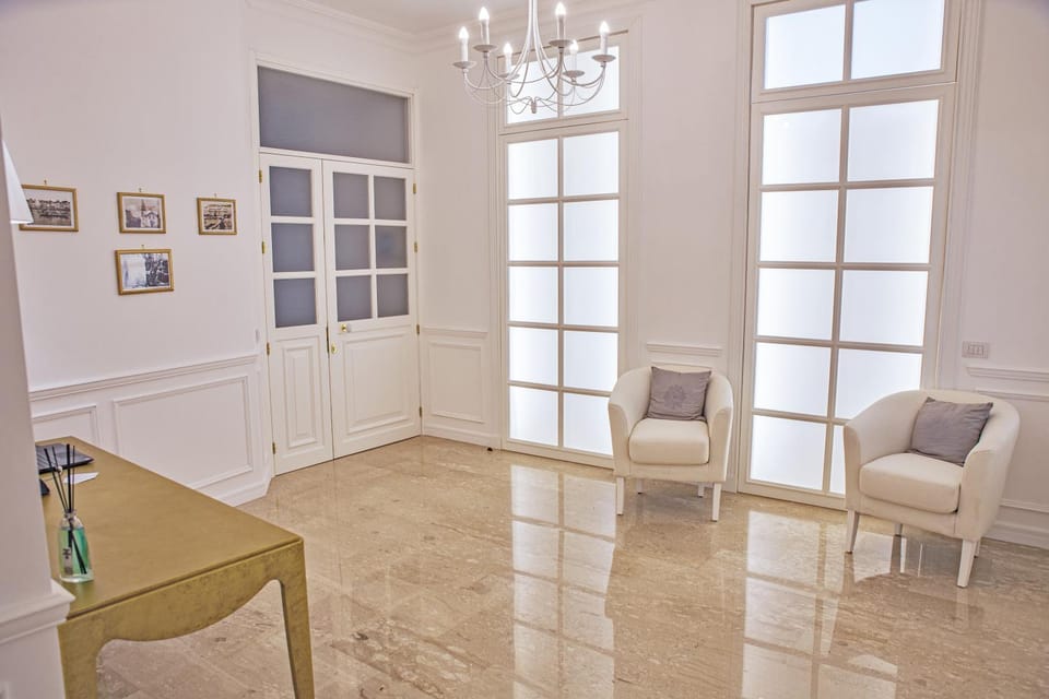 Lobby or reception, Seating area