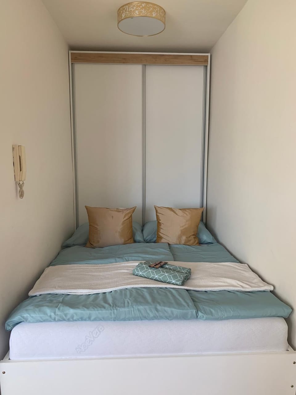 Bed, Photo of the whole room, Bedroom, wardrobe