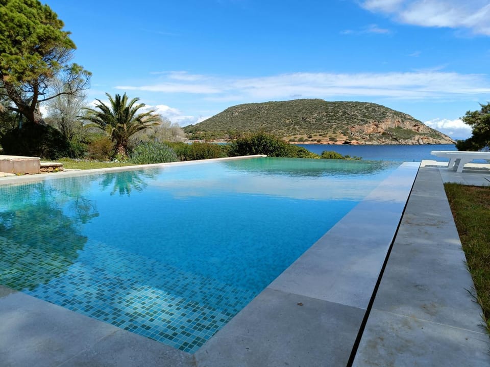 Natural landscape, Sea view, Sea view, Swimming pool