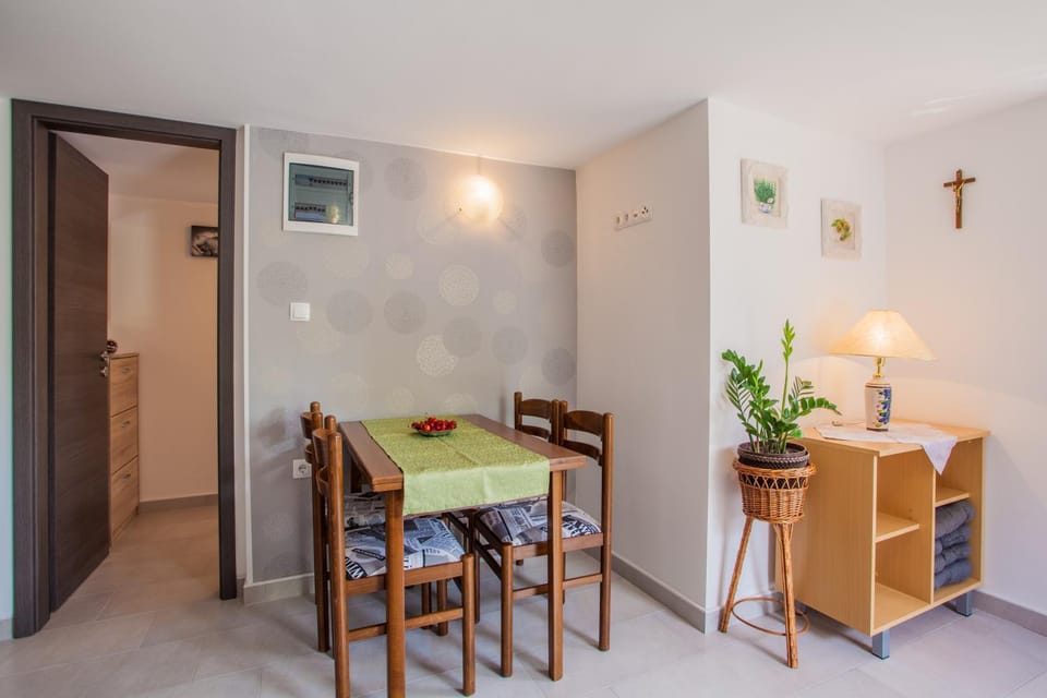 Apartment Enjoy and Relax Apartment in Cres