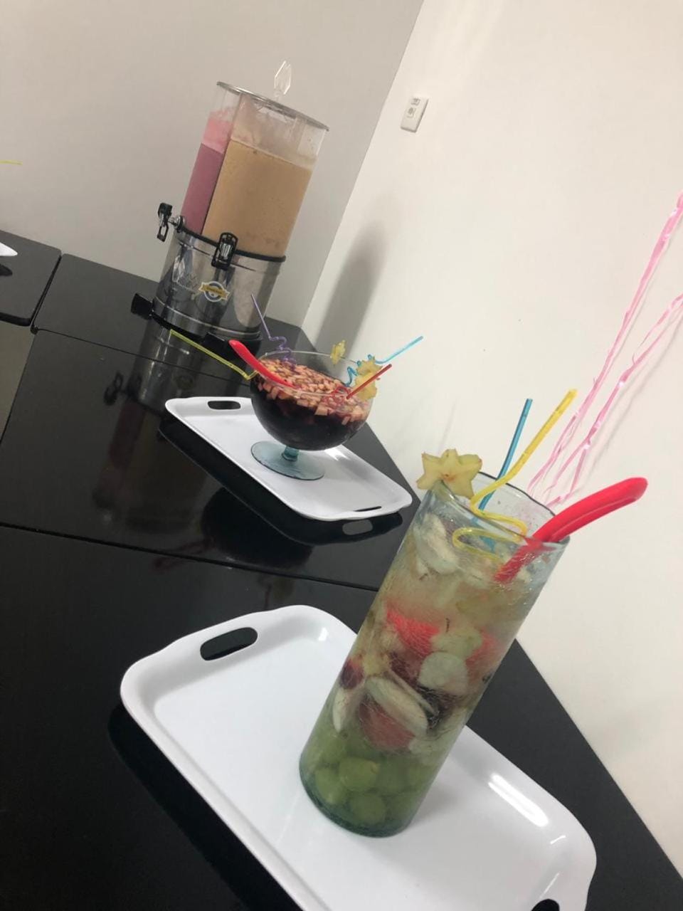 Drinks, Alcoholic drinks, Non alcoholic drinks