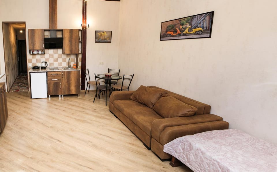 Natia's apartment on Dadiani st. 1 Apartment in Tbilisi, Georgia