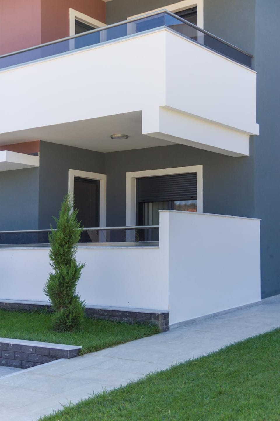 Property building, Facade/entrance