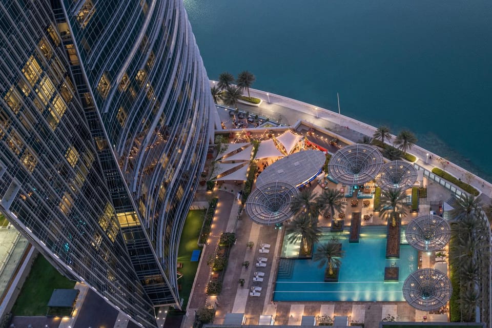 Bird's eye view, Swimming pool