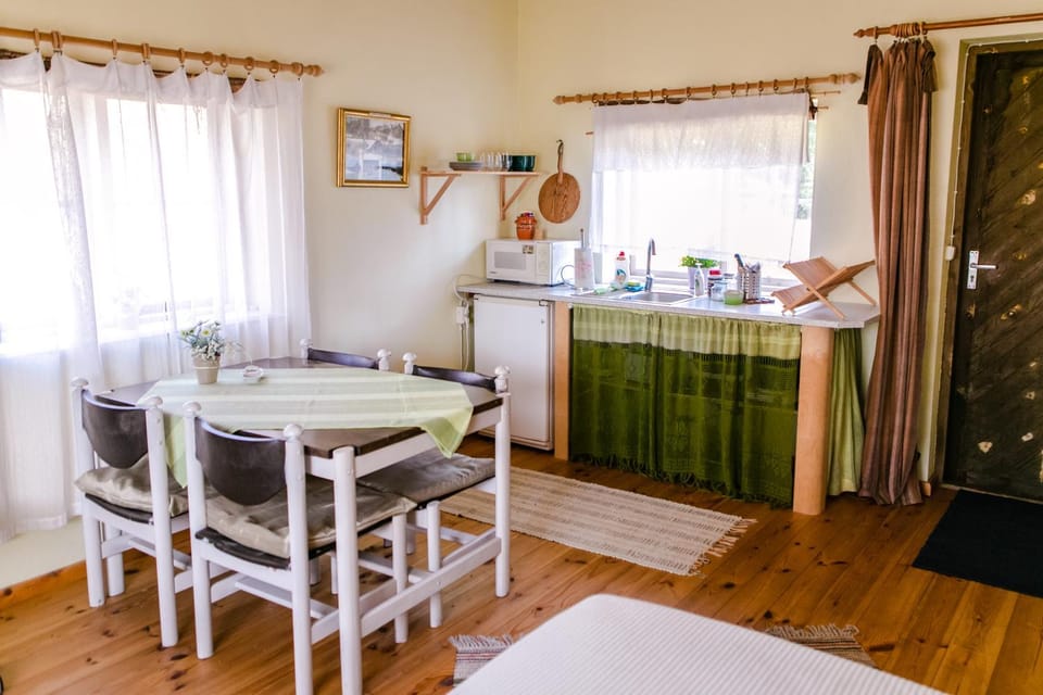 Kitchen or kitchenette, Decorative detail