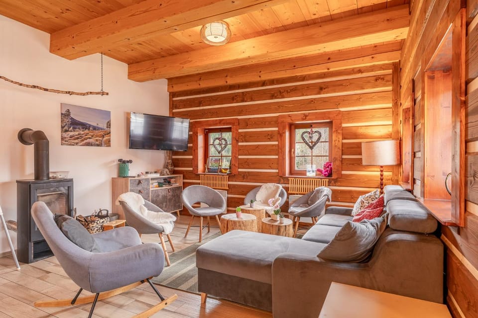 Communal lounge/ TV room, TV and multimedia, Living room