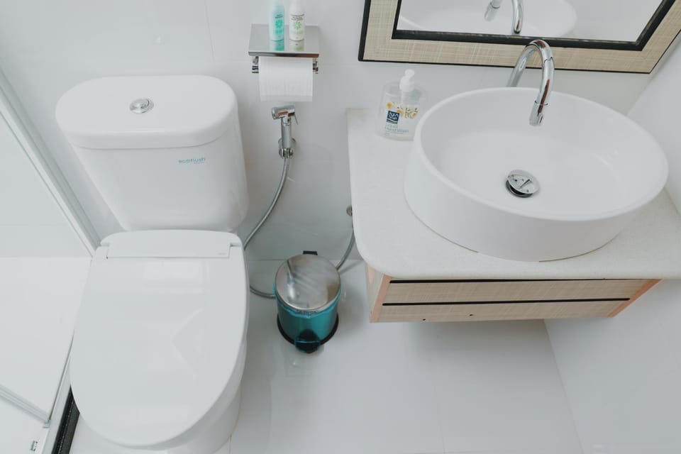 Toilet, Bathroom