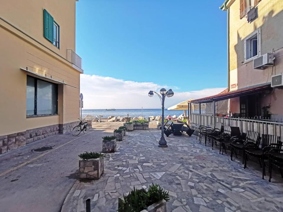 Old Piran Starfish Apartment in Piran