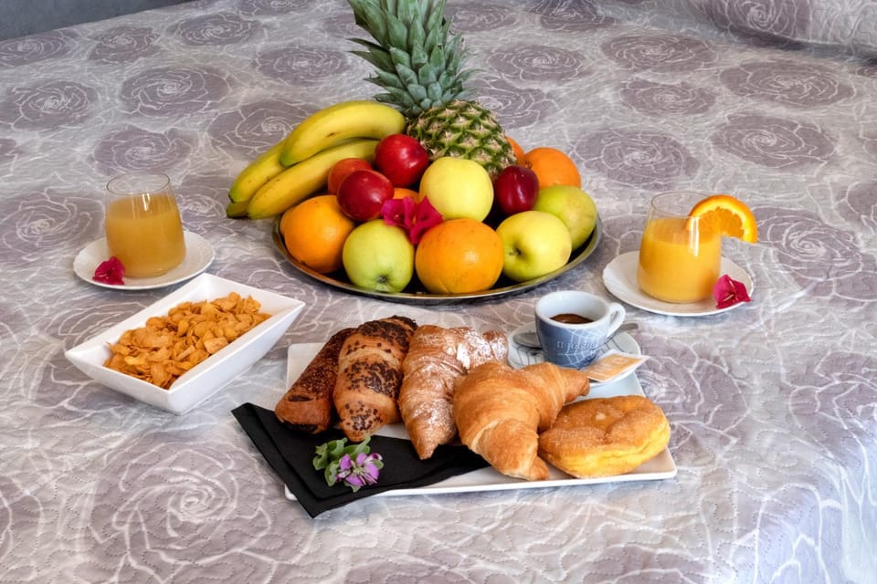 Cala Caterina Rooms Bed and Breakfast in Sardinia