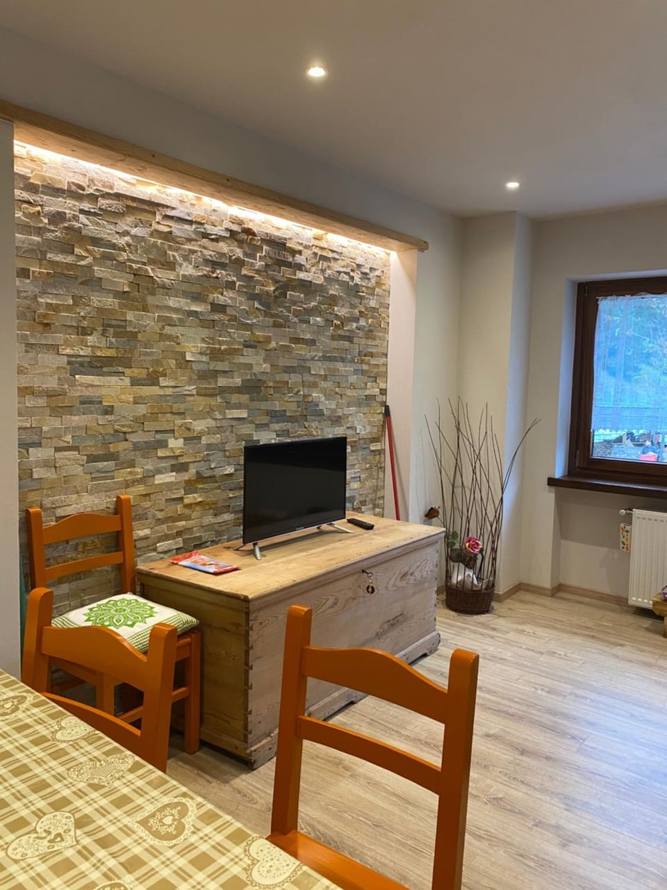 TV and multimedia, Living room, Seating area