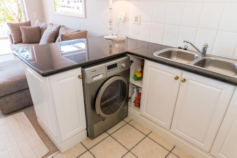 Waterfront 1BD Quay West Apartment in Knysna