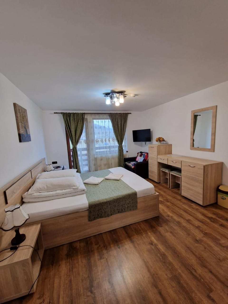 Photo of the whole room