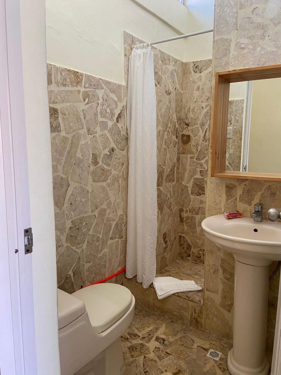 Bathroom, bidet, towels