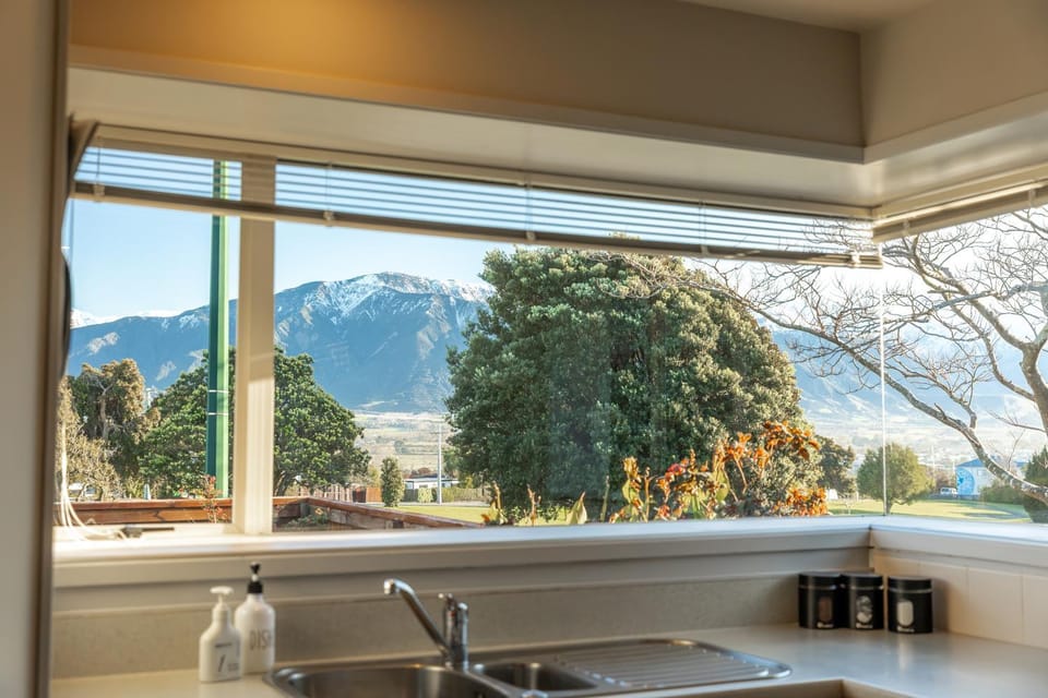 Mountain view, kitchen