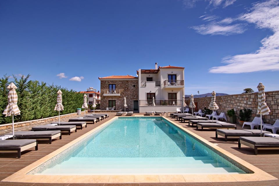Facade/entrance, Swimming pool, Swimming pool