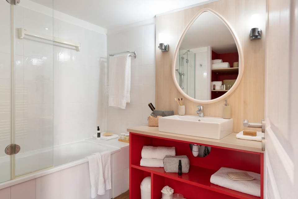 Toilet, Bathroom, Bath, towels