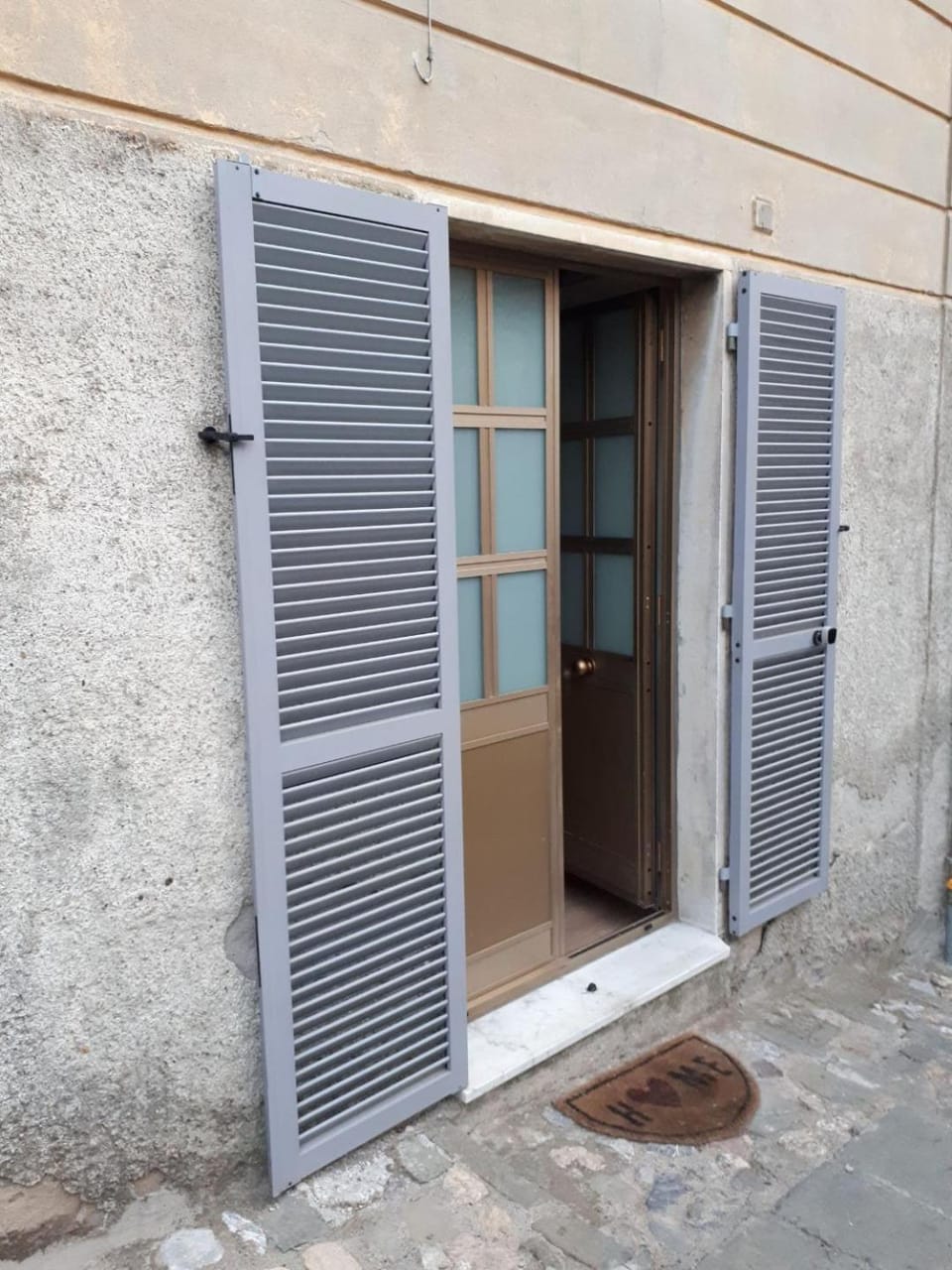 Property building, Facade/entrance