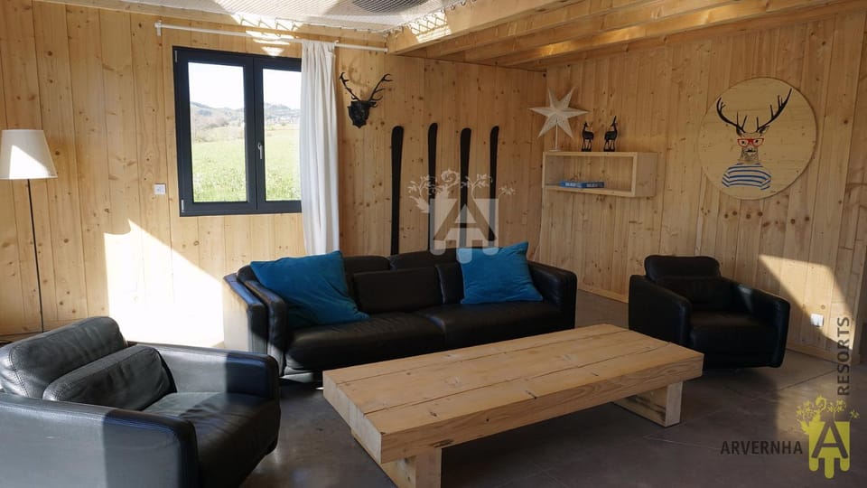 La Cabane de Marcha House in Besse-et-Saint-Anastaise