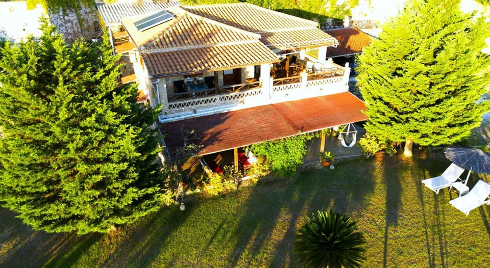 Property building, Bird's eye view, Garden, Garden view
