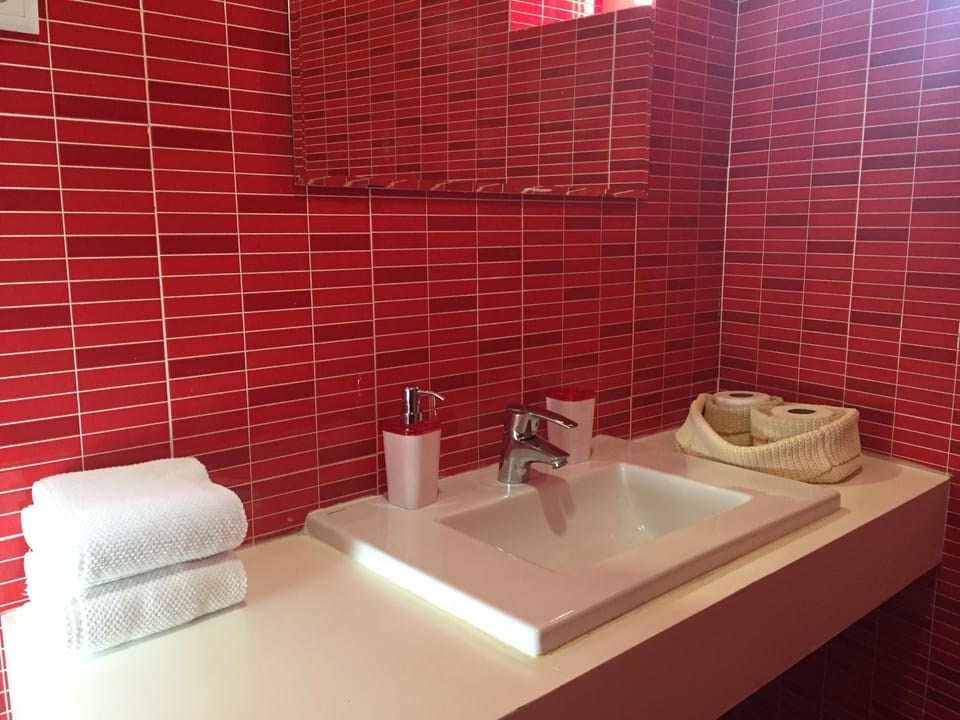 Bathroom, Bathroom