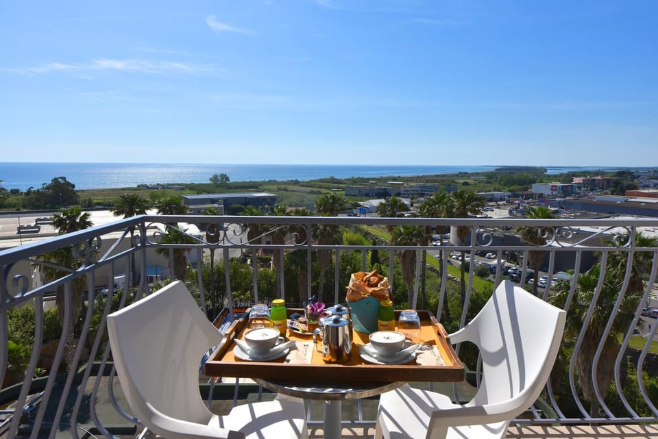 View (from property/room), Food and drinks, Sea view