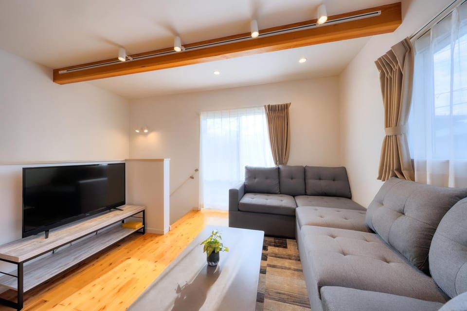 Villas Waraku House in Shizuoka Prefecture