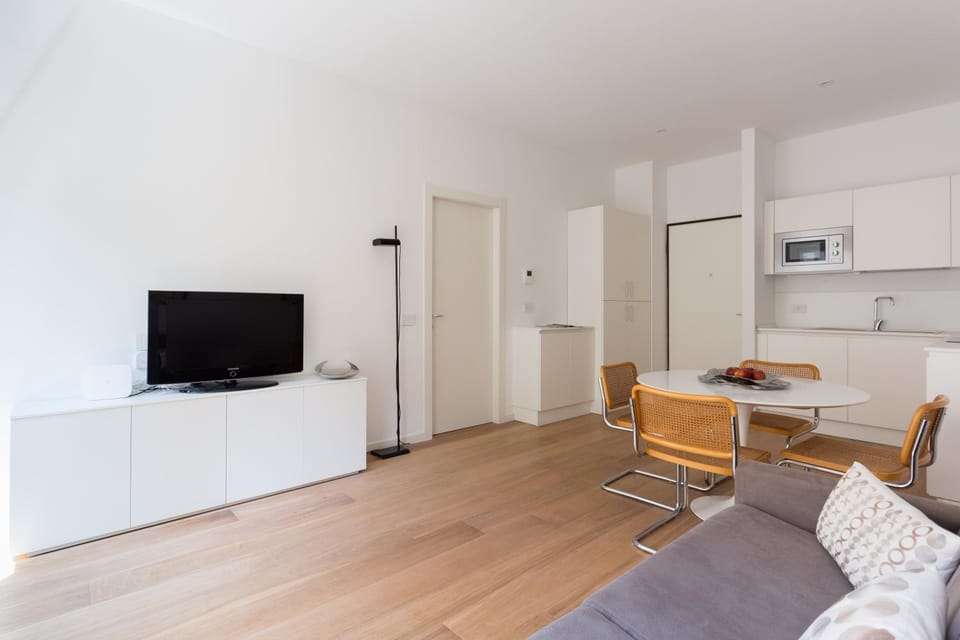 Communal lounge/ TV room, TV and multimedia, Kitchen or kitchenette, Living room, Dining area