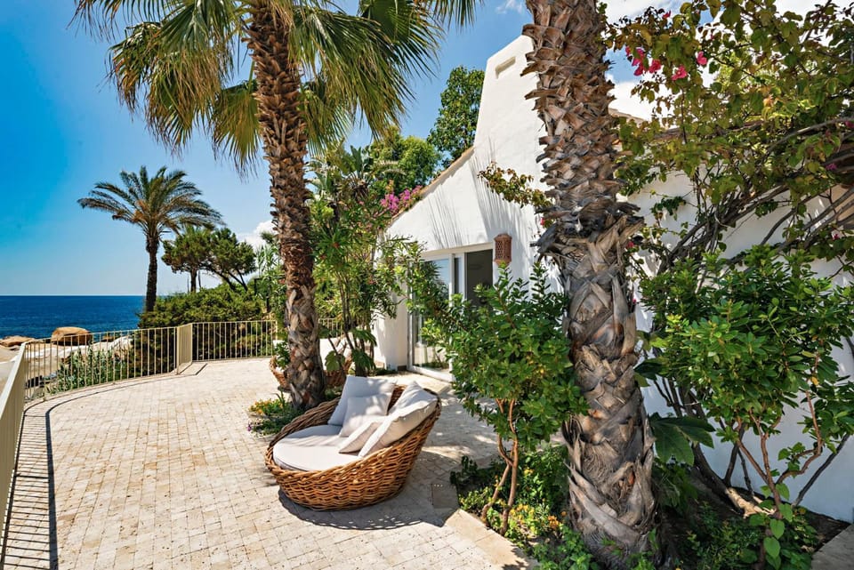 Property building, Sea view
