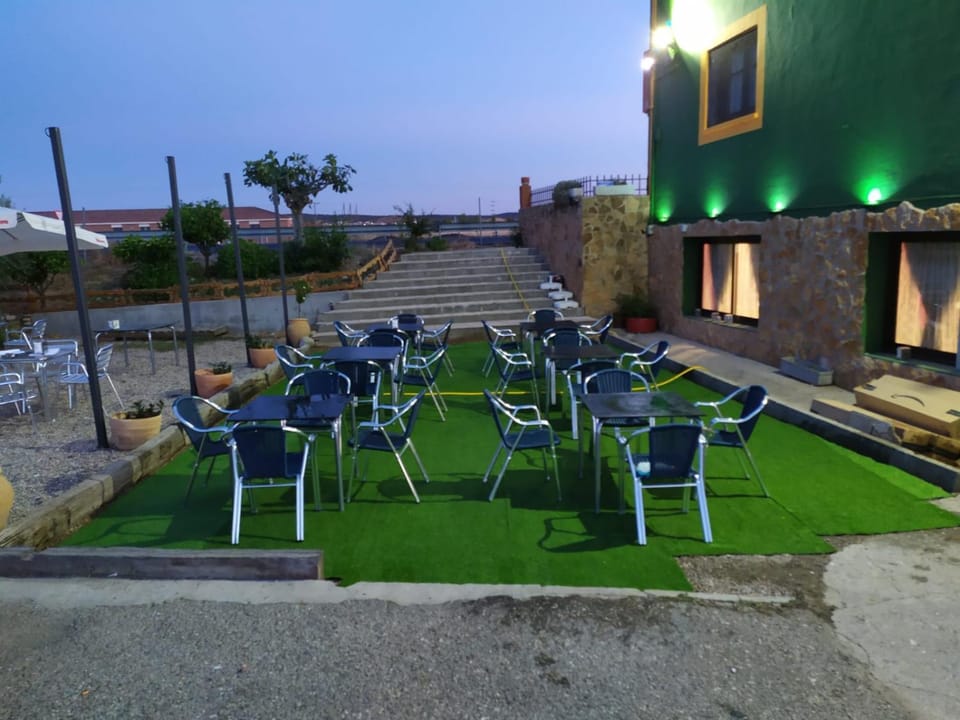 Patio, Restaurant/places to eat, Off site, Activities, Summer, Garden, Balcony/Terrace, Lobby or reception, Lounge or bar, Sunset, Family