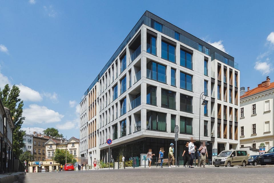 Property building, Restaurant/places to eat, Neighbourhood