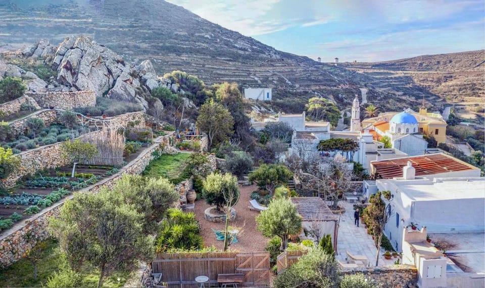 Property building, Natural landscape, Garden, Location
