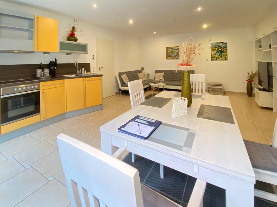 Kitchen or kitchenette, Living room, Dining area