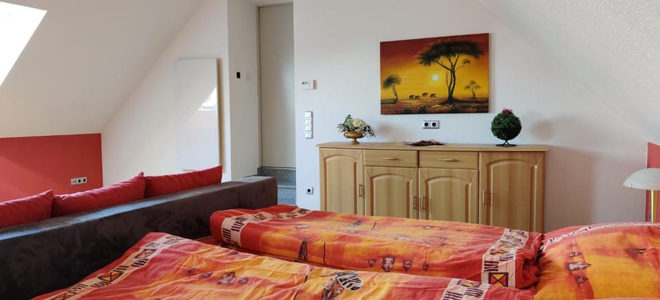 Bed, Seating area